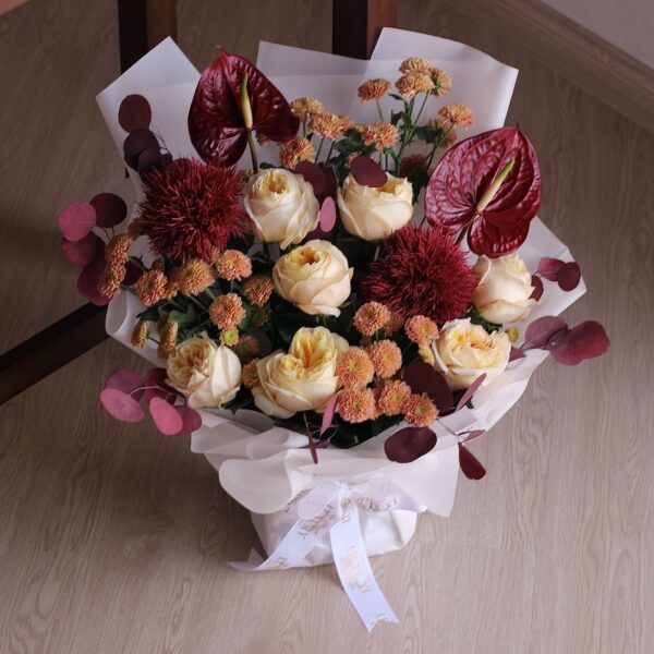 Stand Hand Bouquet M5